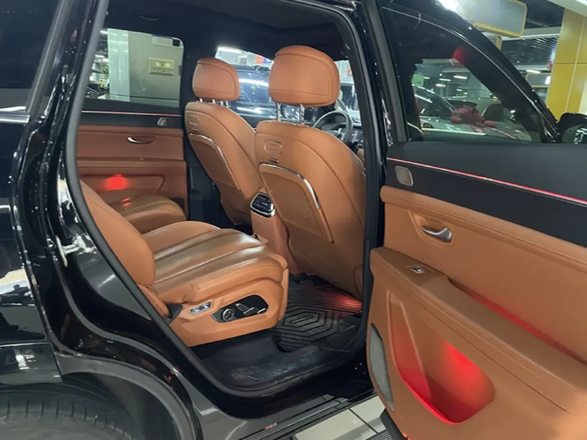 2024 AITO AITO M7 1.5T 152HP L4 REEV 42KWH,autocango,china used car exporter,china ev exporter,chinese used car exporter,chinese used ev exporter