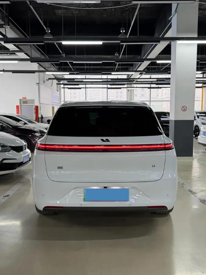 2024 Li L6 Range Extended 154HP L4 REEV 36.8KWH,autocango,china used car exporter,china ev exporter,chinese used car exporter,chinese used ev exporter