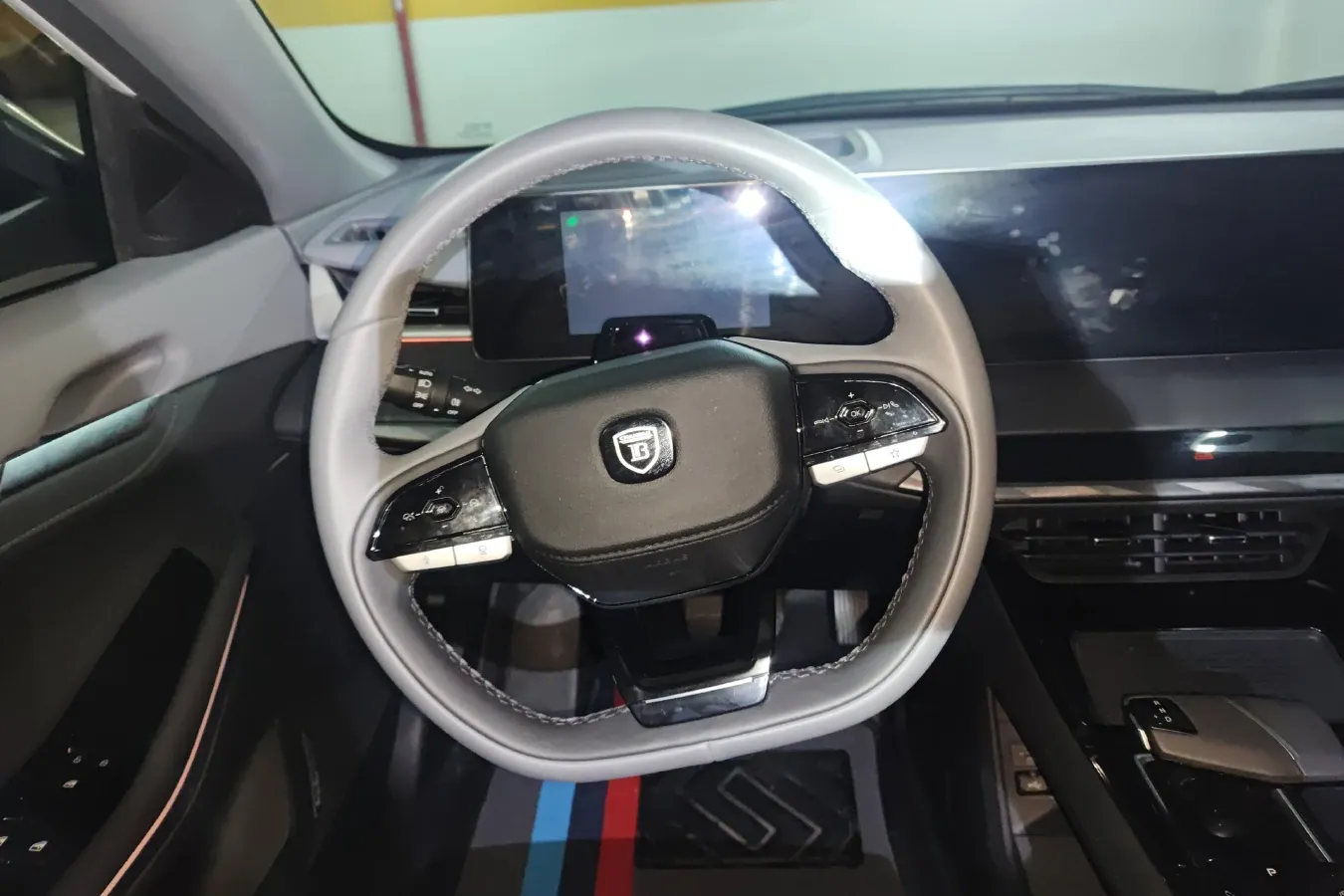 2023 ChangAn Raeton Plus 1.5T 188HP L4 7DCT,autocango,china used car exporter,china ev exporter,chinese used car exporter,chinese used ev exporter