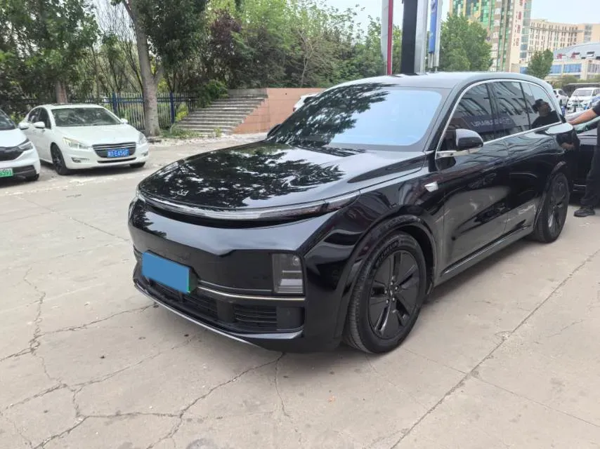 2024 Volvo S60 2.0T 197HP L4 7DCT,autocango,china used car exporter,china ev exporter,chinese used car exporter,chinese used ev exporter