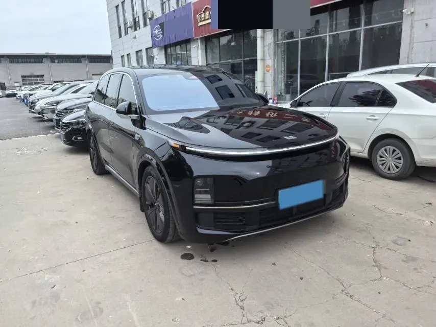 2024 Volvo S60 2.0T 197HP L4 7DCT,autocango,china used car exporter,china ev exporter,chinese used car exporter,chinese used ev exporter