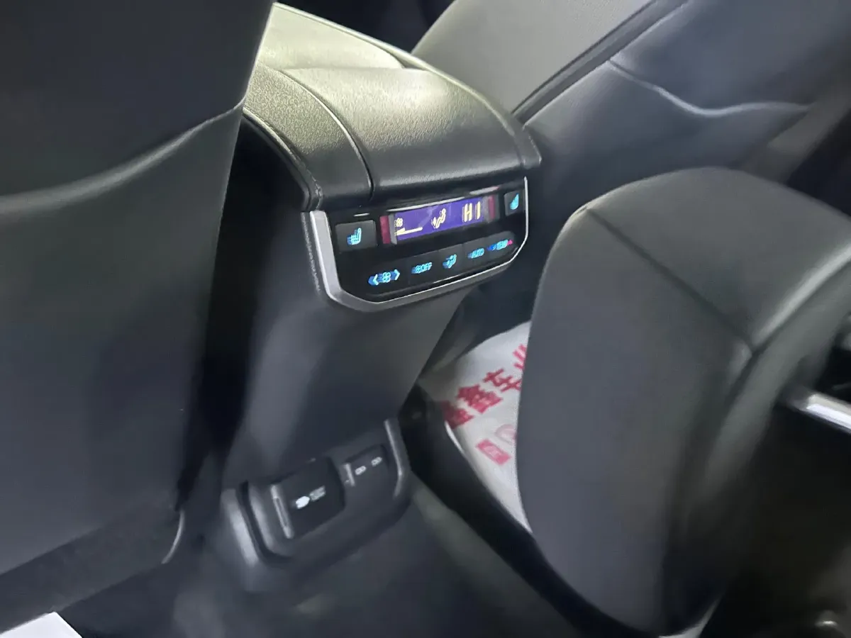 2022 Toyota Highlander 2.5L 192HP L4 E-CVT Hybrid,autocango,china used car exporter,china ev exporter,chinese used car exporter,chinese used ev exporter