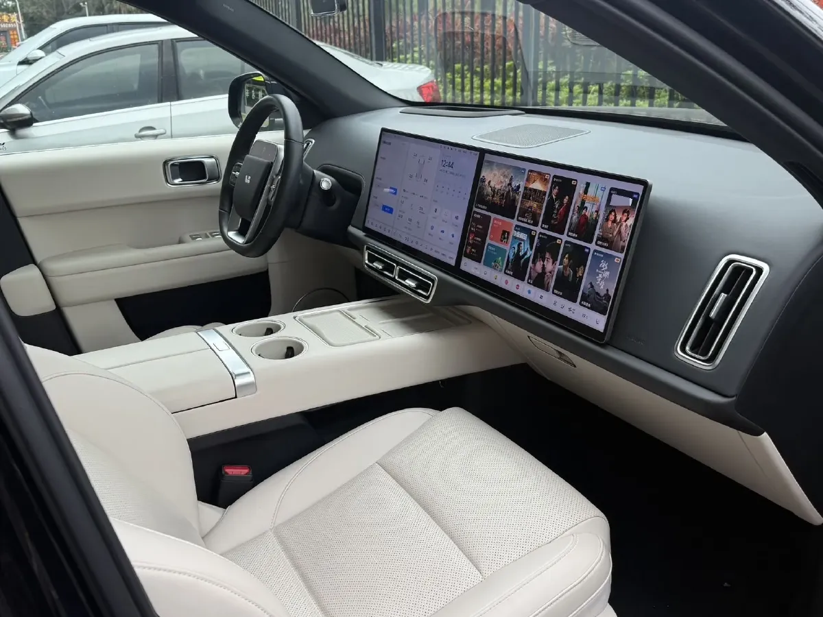 2024 Li L6 Range Extended 154HP L4 REEV 36.8KWH,autocango,china used car exporter,china ev exporter,chinese used car exporter,chinese used ev exporter