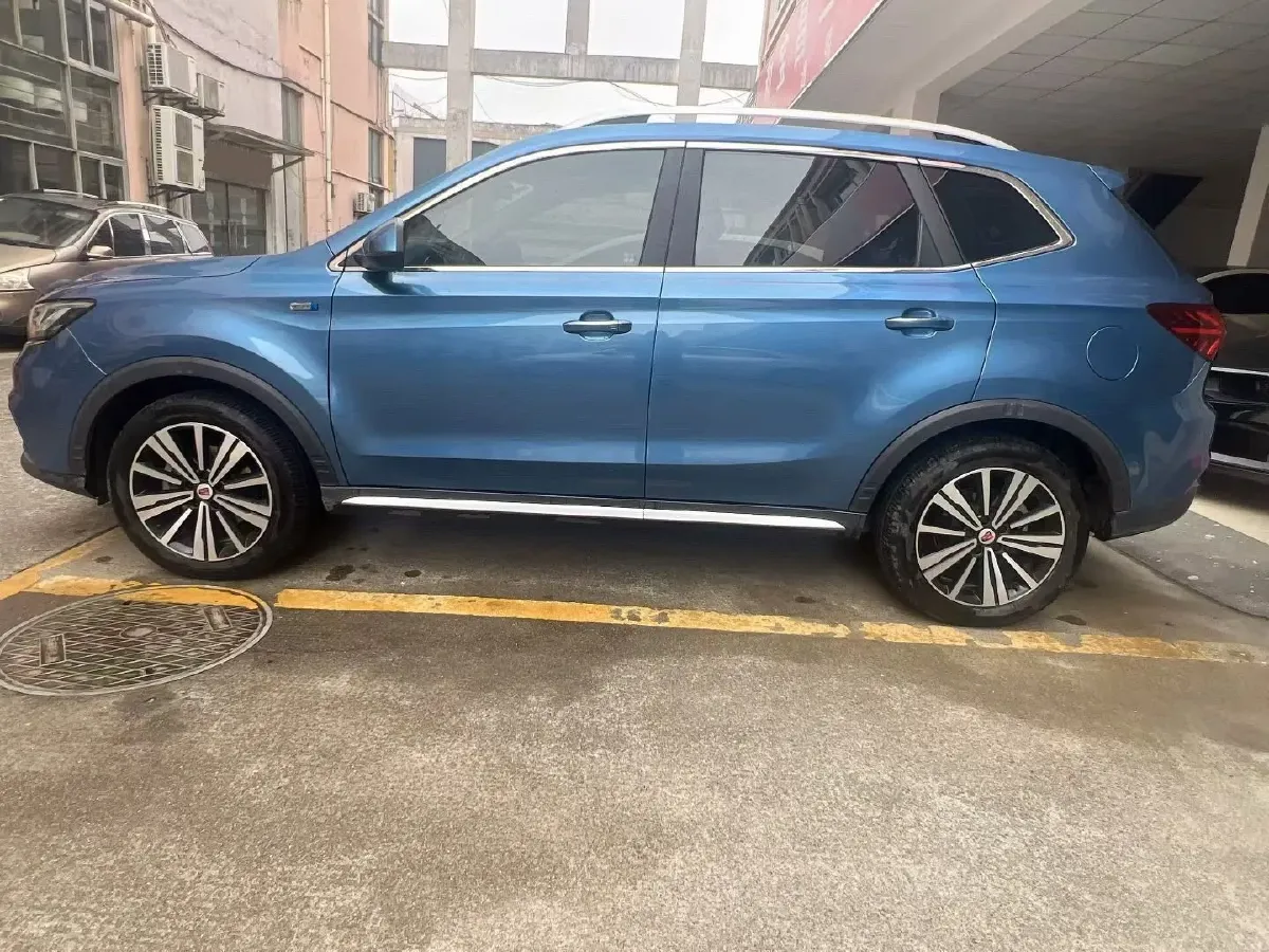 2020 Roewe i6 1.5T 169HP L4 7DCT,autocango,china used car exporter,china ev exporter,chinese used car exporter,chinese used ev exporter