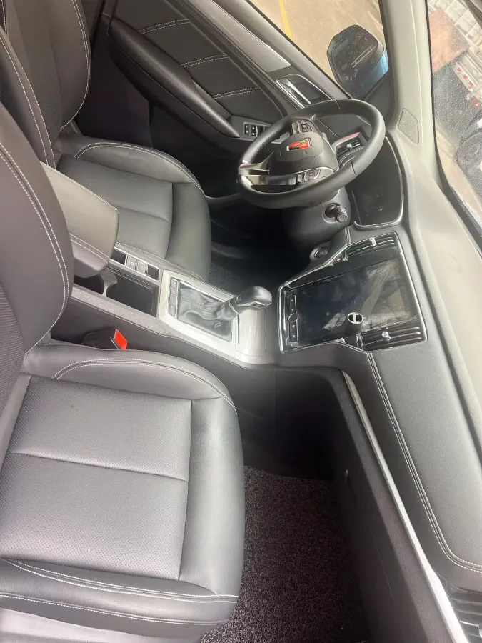 2020 Roewe i6 1.5T 169HP L4 7DCT,autocango,china used car exporter,china ev exporter,chinese used car exporter,chinese used ev exporter