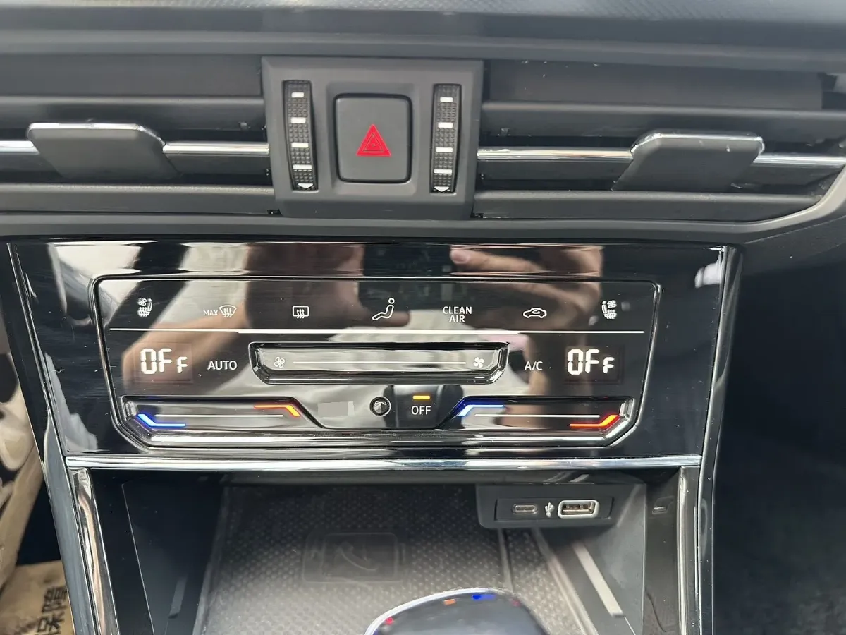 2022 Xpeng P7 BEV 60.2KWH,autocango,china used car exporter,china ev exporter,chinese used car exporter,chinese used ev exporter