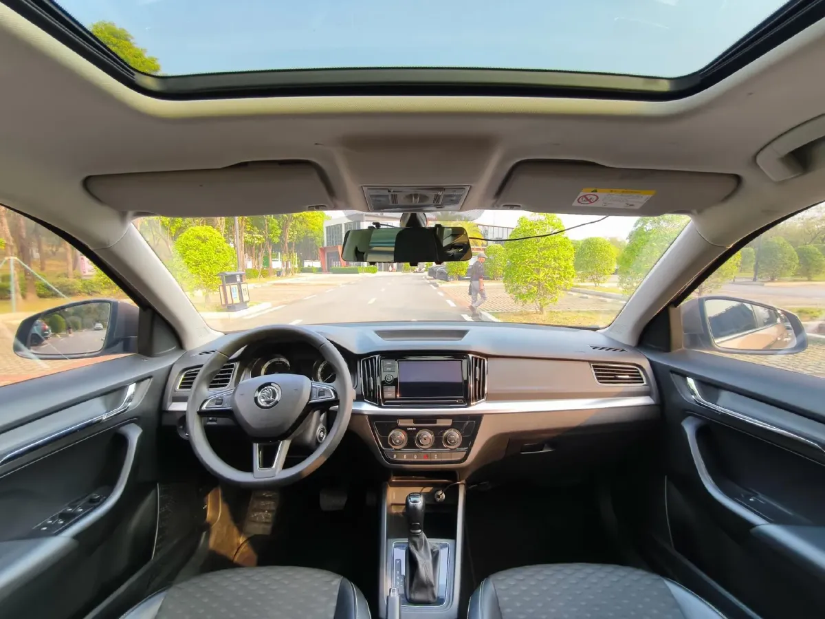 2018 Skoda Kamiq 1.5L 110HP L4 6AT,autocango,china used car exporter,china ev exporter,chinese used car exporter,chinese used ev exporter