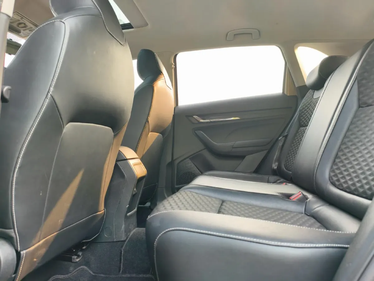 2018 Skoda Kamiq 1.5L 110HP L4 6AT,autocango,china used car exporter,china ev exporter,chinese used car exporter,chinese used ev exporter