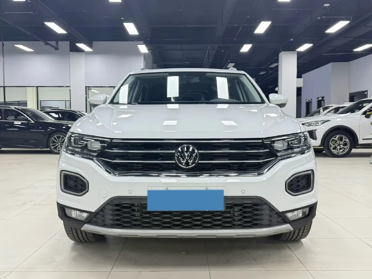 2022 Volkswagen T-Roc 1.4T 150HP L4 7DCT,autocango,china used car exporter,china ev exporter,chinese used car exporter,chinese used ev exporter