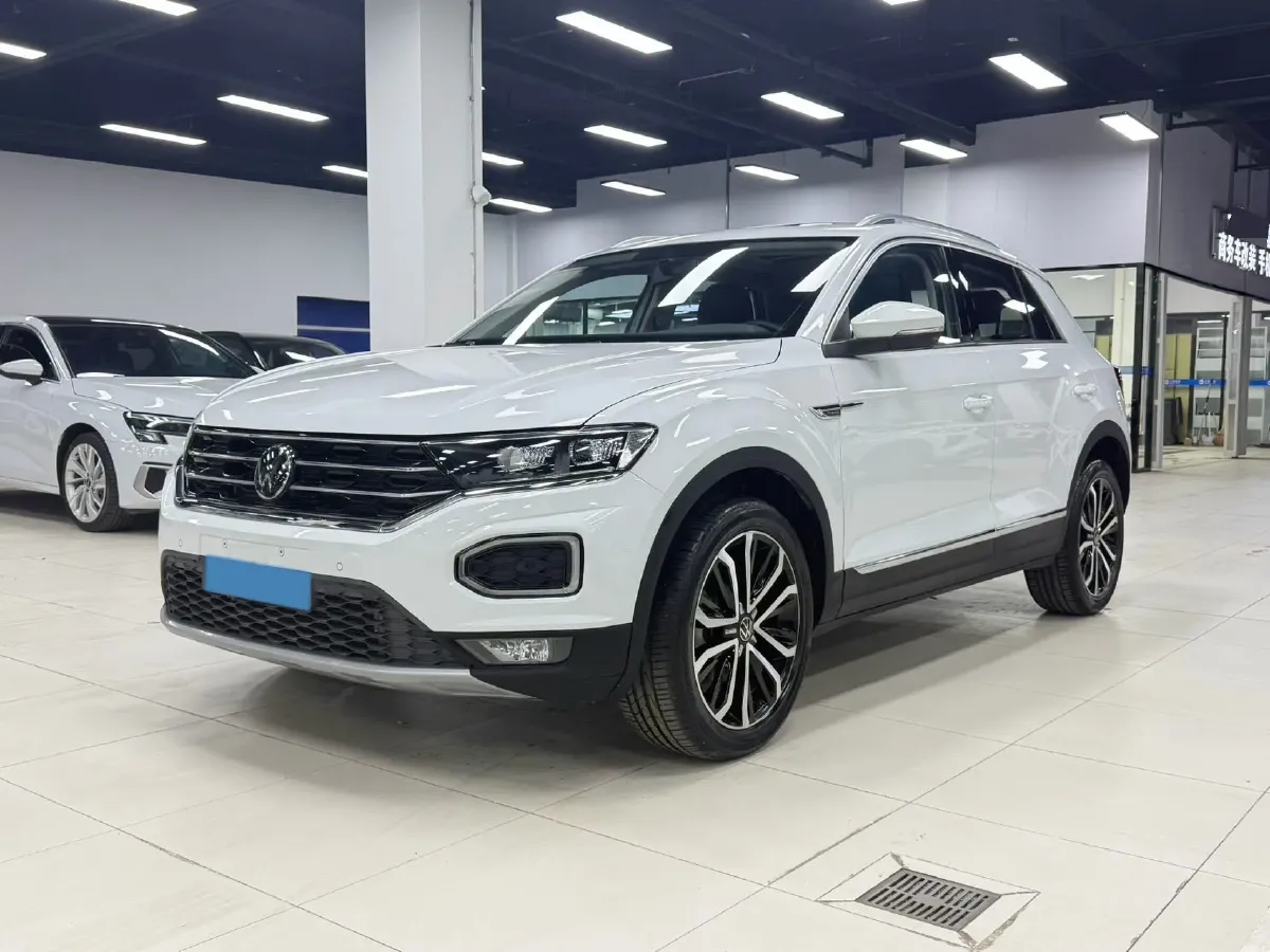 2022 Volkswagen T-Roc 1.4T 150HP L4 7DCT,autocango,china used car exporter,china ev exporter,chinese used car exporter,chinese used ev exporter