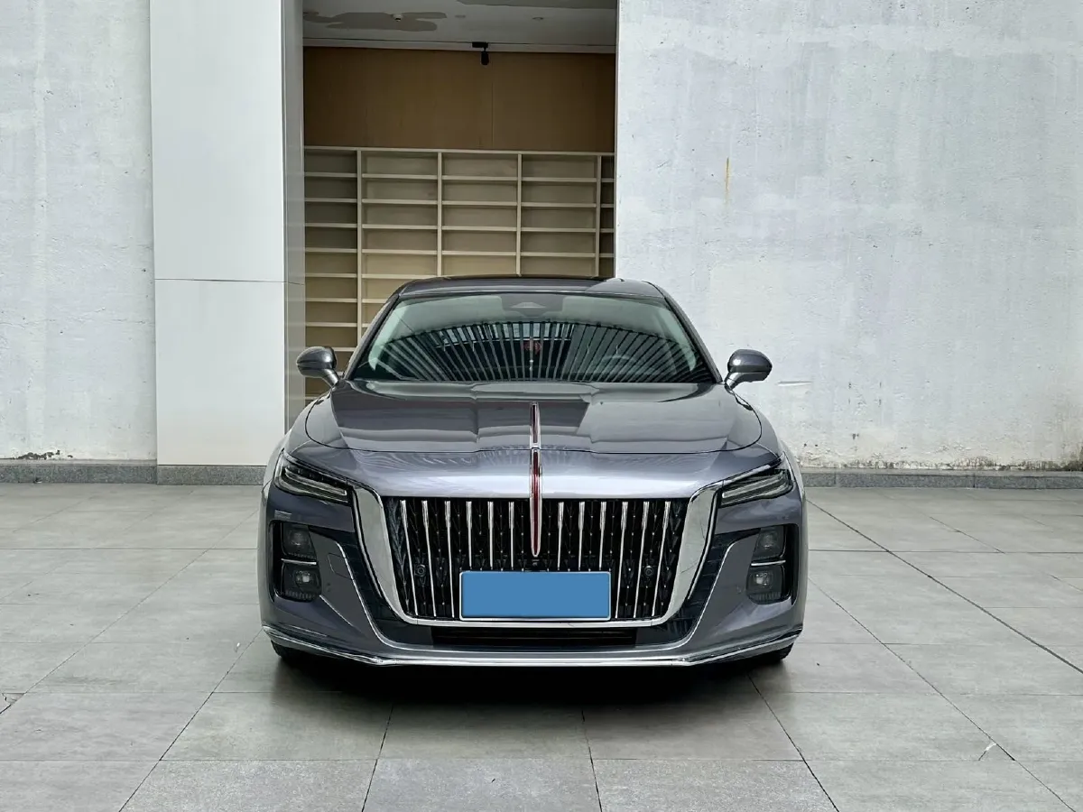 2023 HongQi H5 2.0T 224HP L4 8AT,autocango,china used car exporter,china ev exporter,chinese used car exporter,chinese used ev exporter
