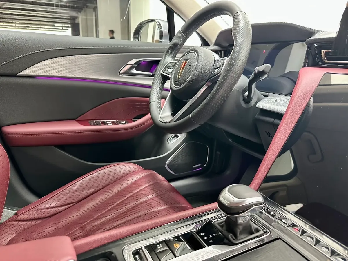 2023 HongQi H5 2.0T 224HP L4 8AT,autocango,china used car exporter,china ev exporter,chinese used car exporter,chinese used ev exporter