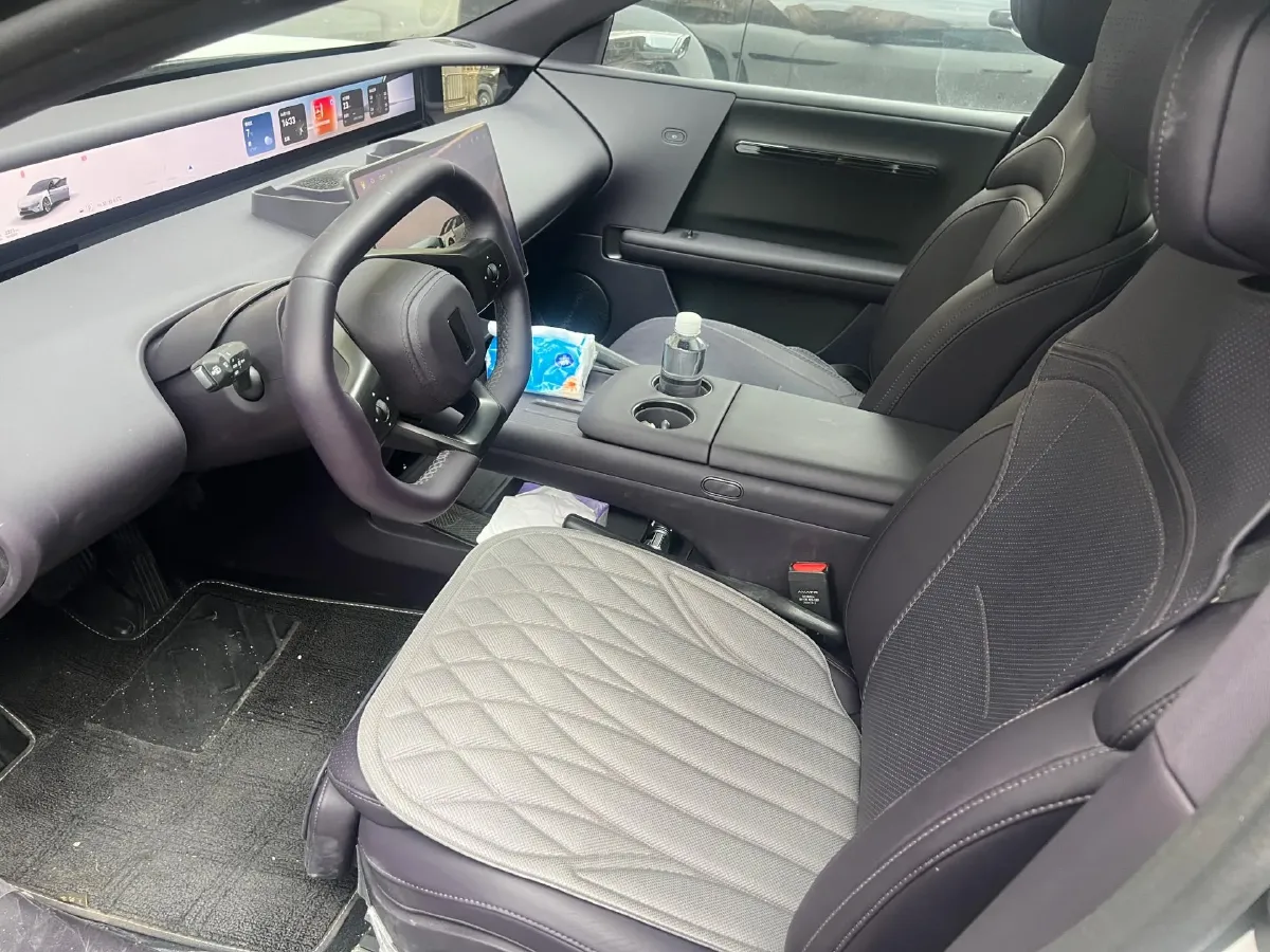 2025 Avatr 06 BEV,autocango,china used car exporter,china ev exporter,chinese used car exporter,chinese used ev exporter