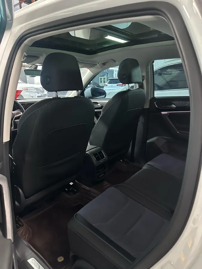 2020 Volkswagen Tayron X 2.0T 186HP L4 7DCT,autocango,china used car exporter,china ev exporter,chinese used car exporter,chinese used ev exporter