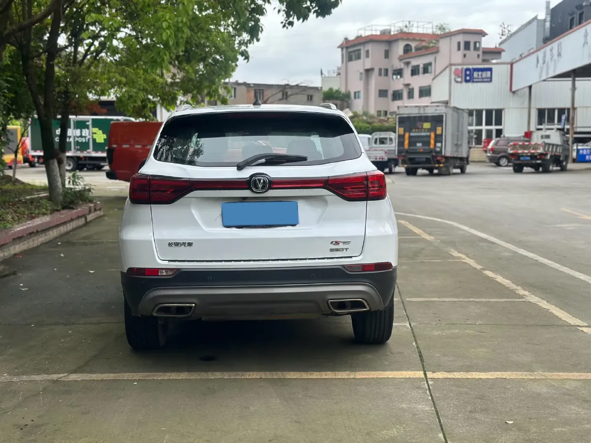 2021 ChangAn CS75 1.5T 178HP L4 7DCT,autocango,china used car exporter,china ev exporter,chinese used car exporter,chinese used ev exporter