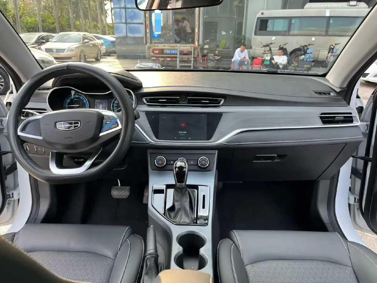 2021 Geely Emgrand 1.5L 109HP L4 CVT,autocango,china used car exporter,china ev exporter,chinese used car exporter,chinese used ev exporter
