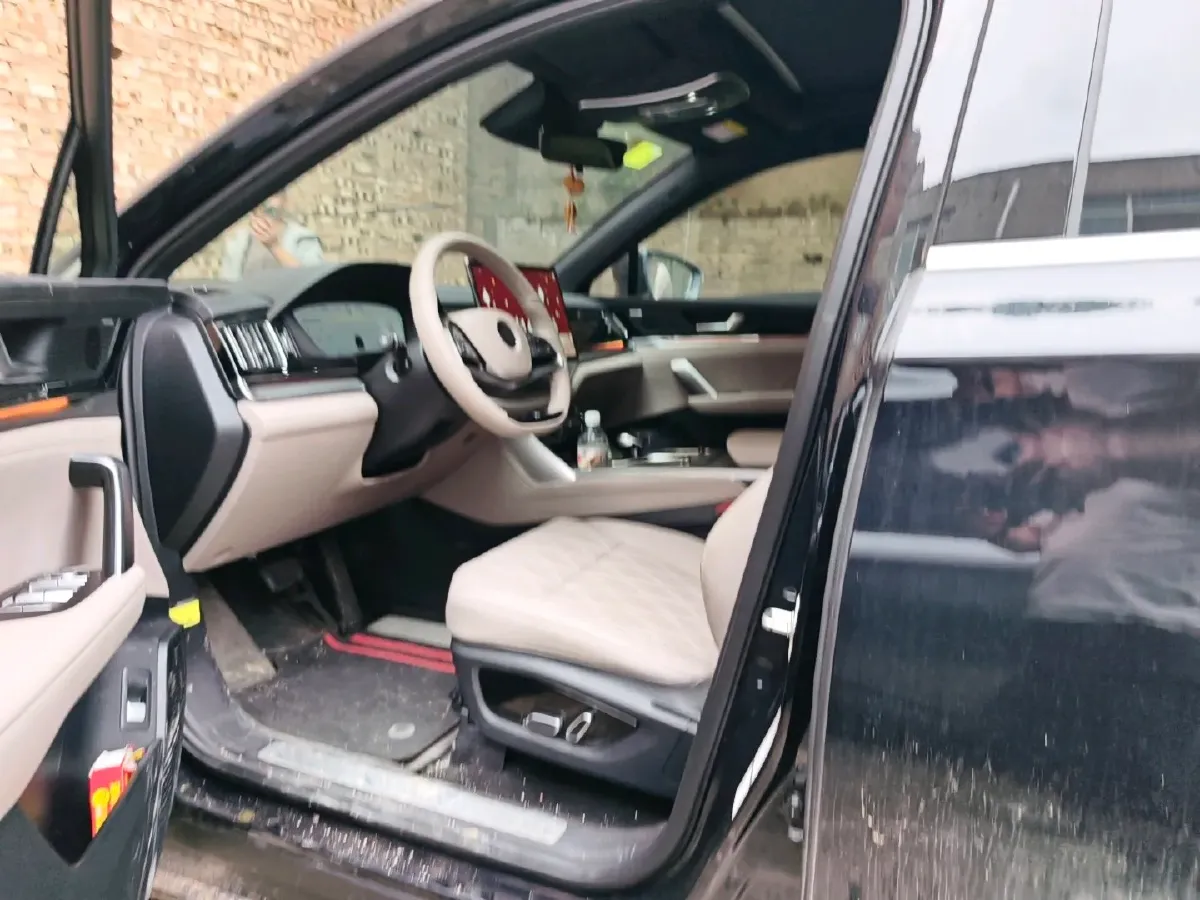 2025 BYD Tang 1.5T 156HP L4 E-CVT PHEV 21.504KWH,autocango,china used car exporter,china ev exporter,chinese used car exporter,chinese used ev exporter