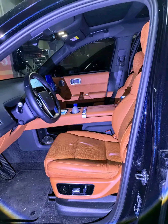 2022 Li L9 Range Extended 154HP REEV 42.6KWH,autocango,china used car exporter,china ev exporter,chinese used car exporter,chinese used ev exporter