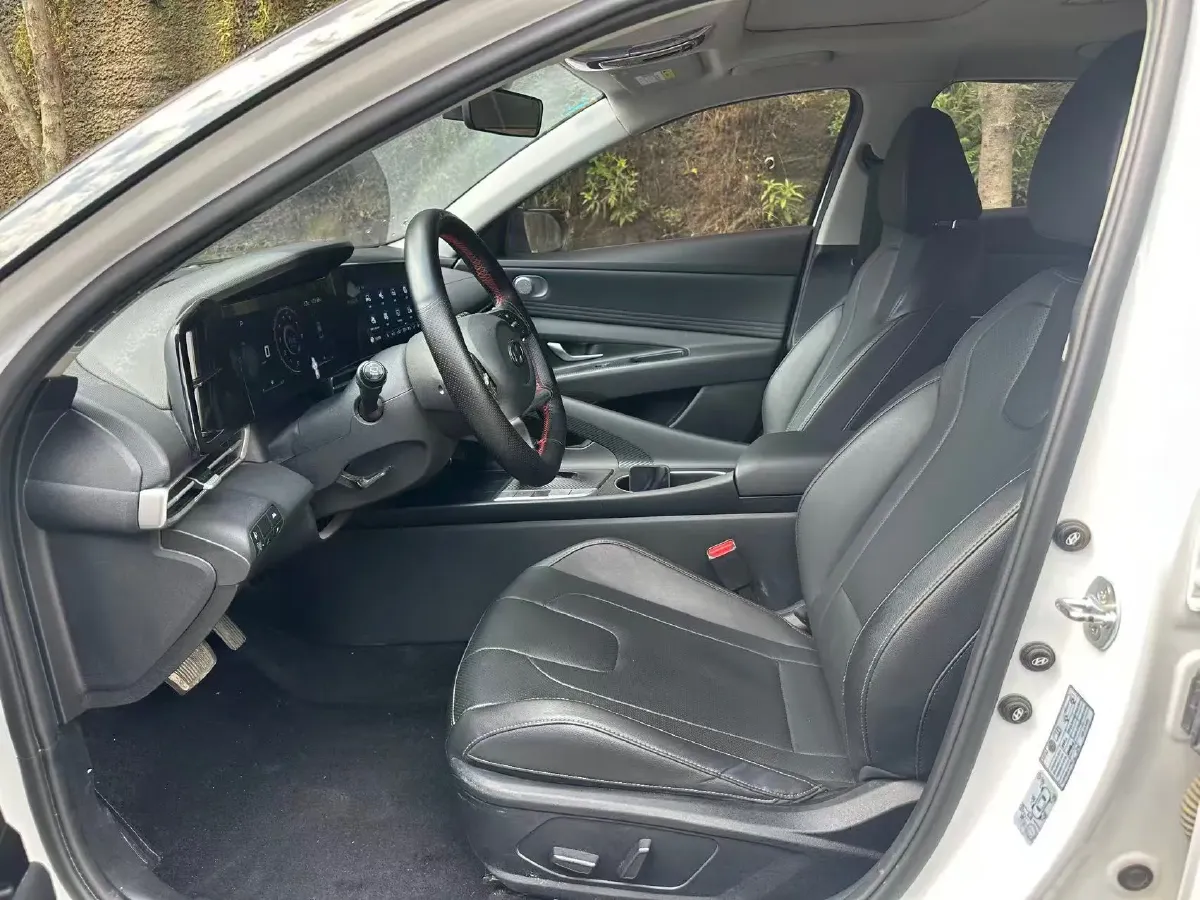 2022 Hyundai Elantra 1.5L 115HP L4 CVT,autocango,china used car exporter,china ev exporter,chinese used car exporter,chinese used ev exporter