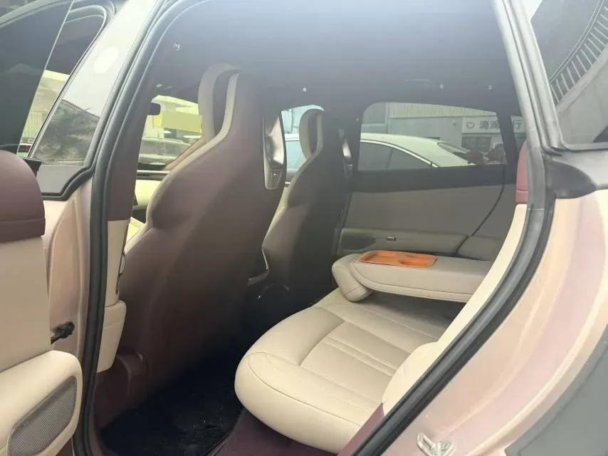 2025 MI YU7 BEV 101.7KWH,autocango,china used car exporter,china ev exporter,chinese used car exporter,chinese used ev exporter