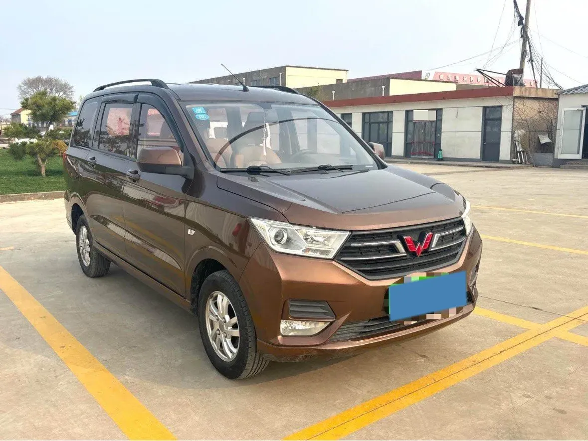 2019 WuLing HongGuang 1.5L 99HP L4 6MT,autocango,china used car exporter,china ev exporter,chinese used car exporter,chinese used ev exporter