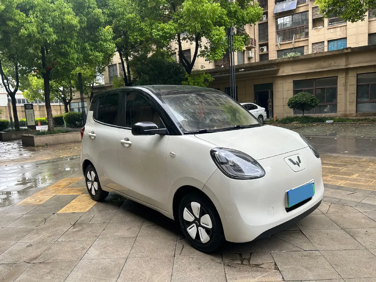 2025 WuLing HongGuang MINI EV BEV 16.2KWH,autocango,china used car exporter,china ev exporter,chinese used car exporter,chinese used ev exporter