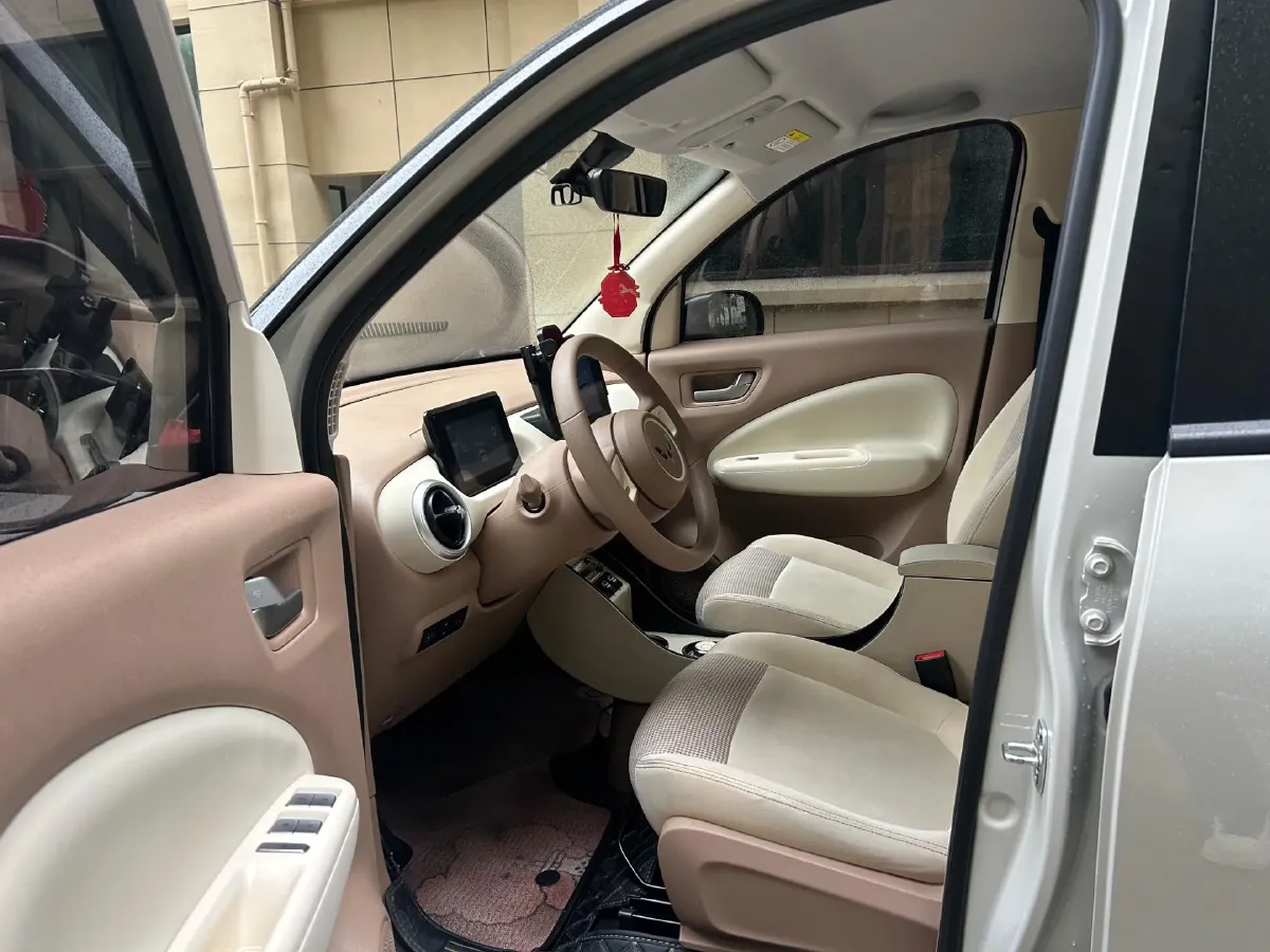 2025 WuLing HongGuang MINI EV BEV 16.2KWH,autocango,china used car exporter,china ev exporter,chinese used car exporter,chinese used ev exporter