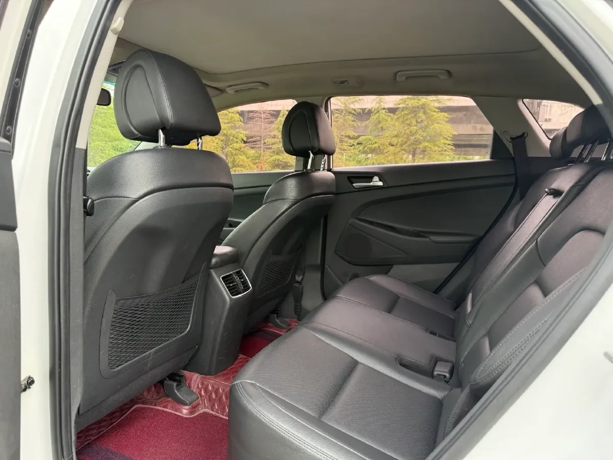 2015 Hyundai Tucson 1.6T 177HP L4 7DCT,autocango,china used car exporter,china ev exporter,chinese used car exporter,chinese used ev exporter