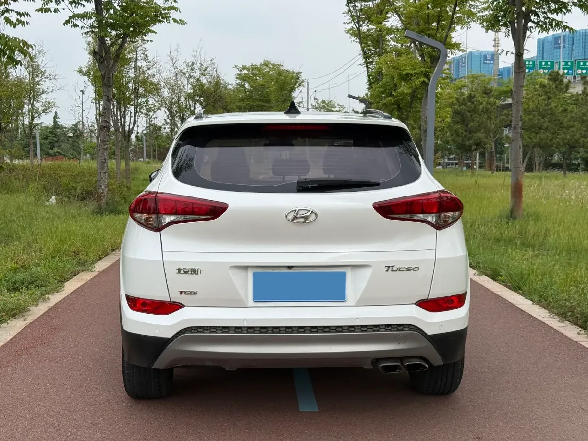 2015 Hyundai Tucson 1.6T 177HP L4 7DCT,autocango,china used car exporter,china ev exporter,chinese used car exporter,chinese used ev exporter