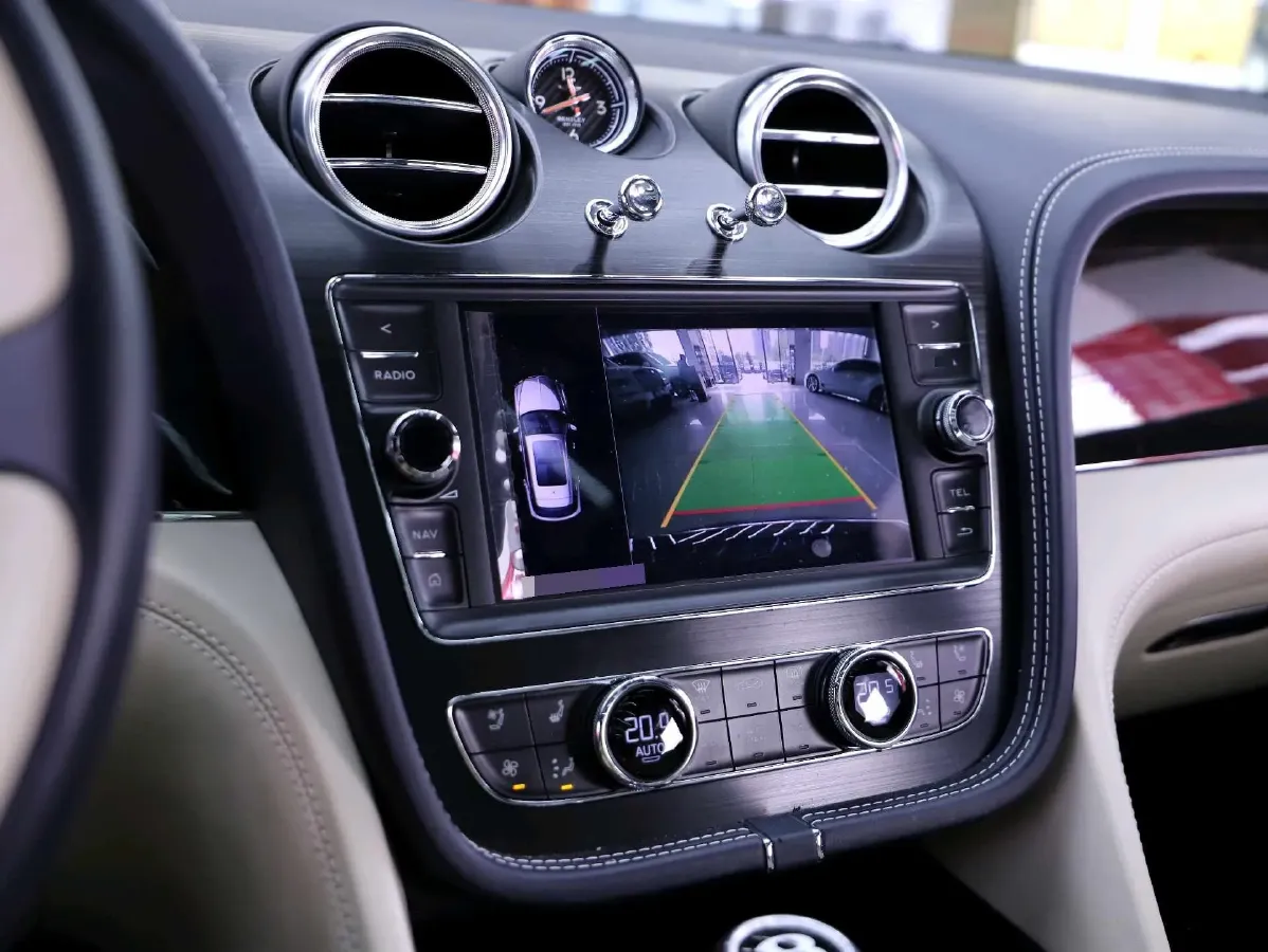 2018 Bentley Bentayga 4.0T 550HP V8 8AT,autocango,china used car exporter,china ev exporter,chinese used car exporter,chinese used ev exporter