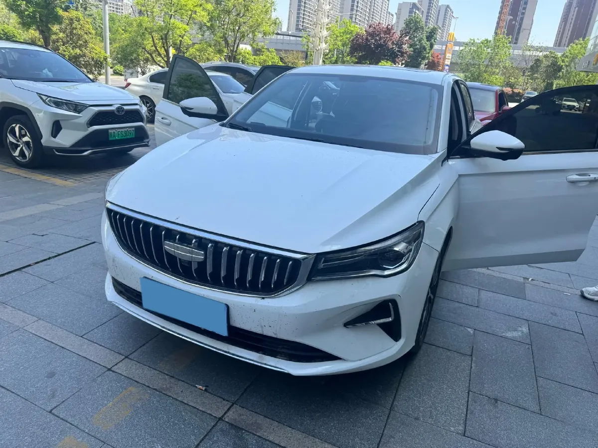2025 Geely Emgrand 1.5L 127HP L4 CVT,autocango,china used car exporter,china ev exporter,chinese used car exporter,chinese used ev exporter