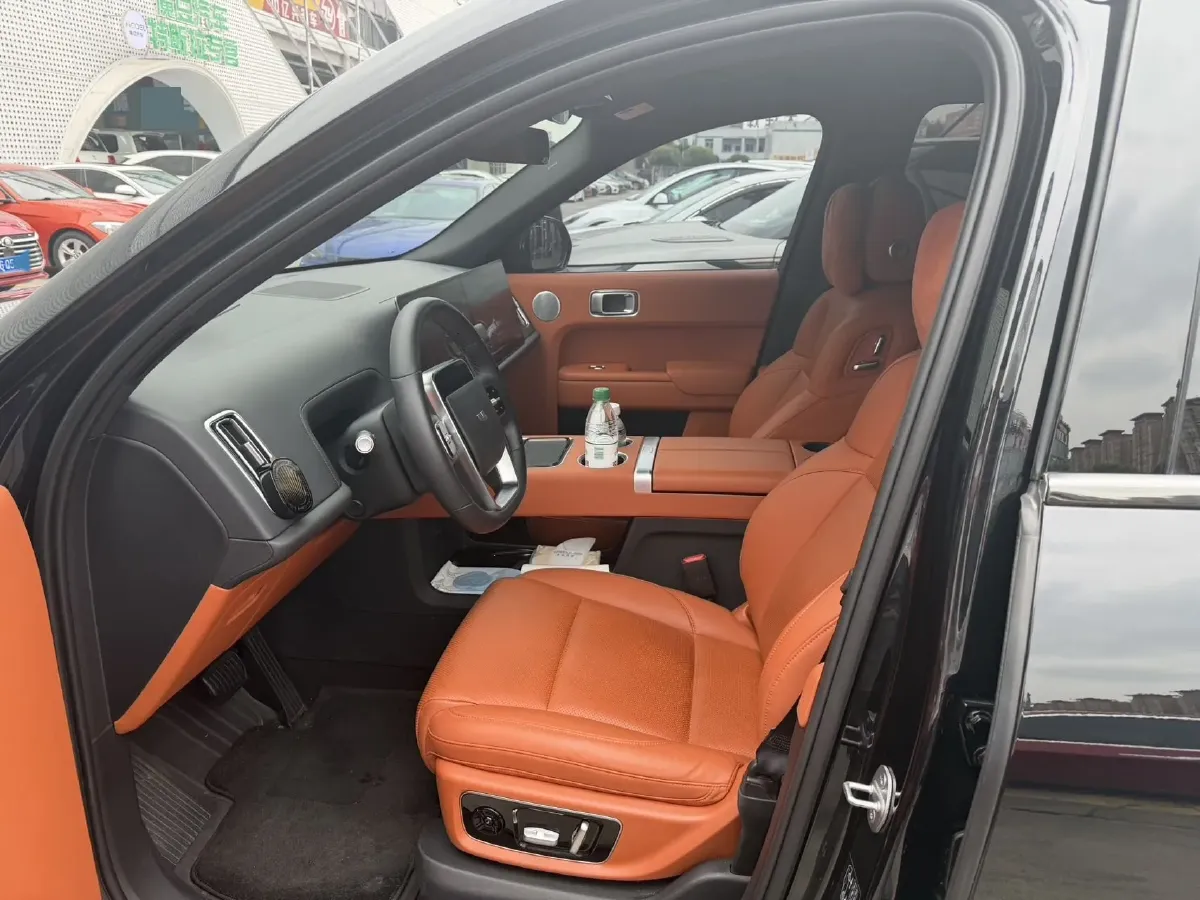 2022 Li L9 Range Extended 154HP REEV 42.6KWH,autocango,china used car exporter,china ev exporter,chinese used car exporter,chinese used ev exporter