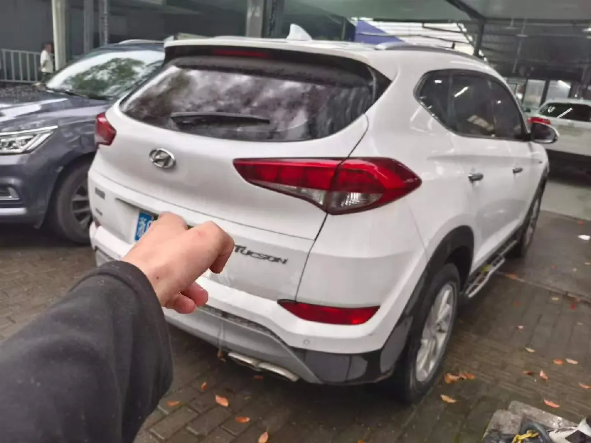 2015 Hyundai Tucson 1.6T 177HP L4 7DCT,autocango,china used car exporter,china ev exporter,chinese used car exporter,chinese used ev exporter