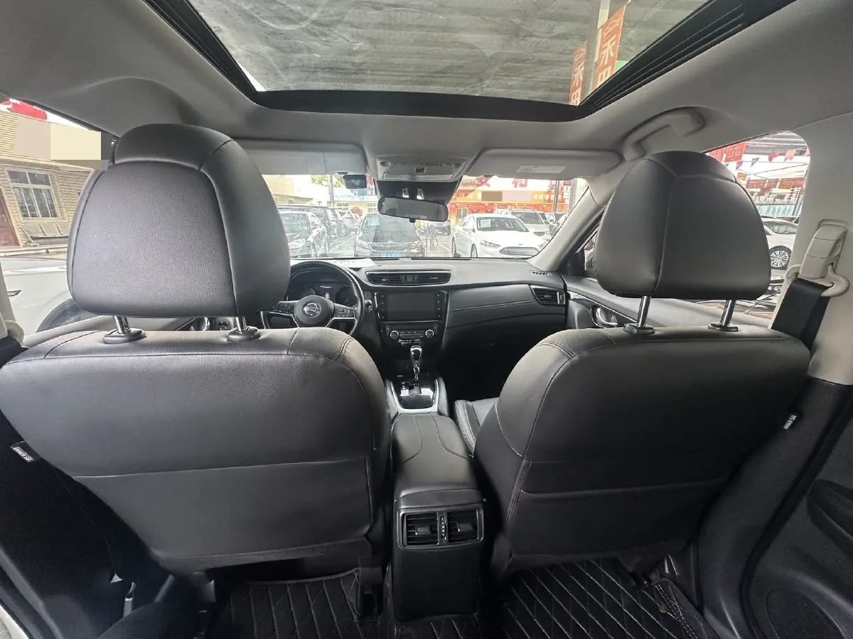 2023 Nissan X-Trail 2.0L 151HP L4 CVT,autocango,china used car exporter,china ev exporter,chinese used car exporter,chinese used ev exporter