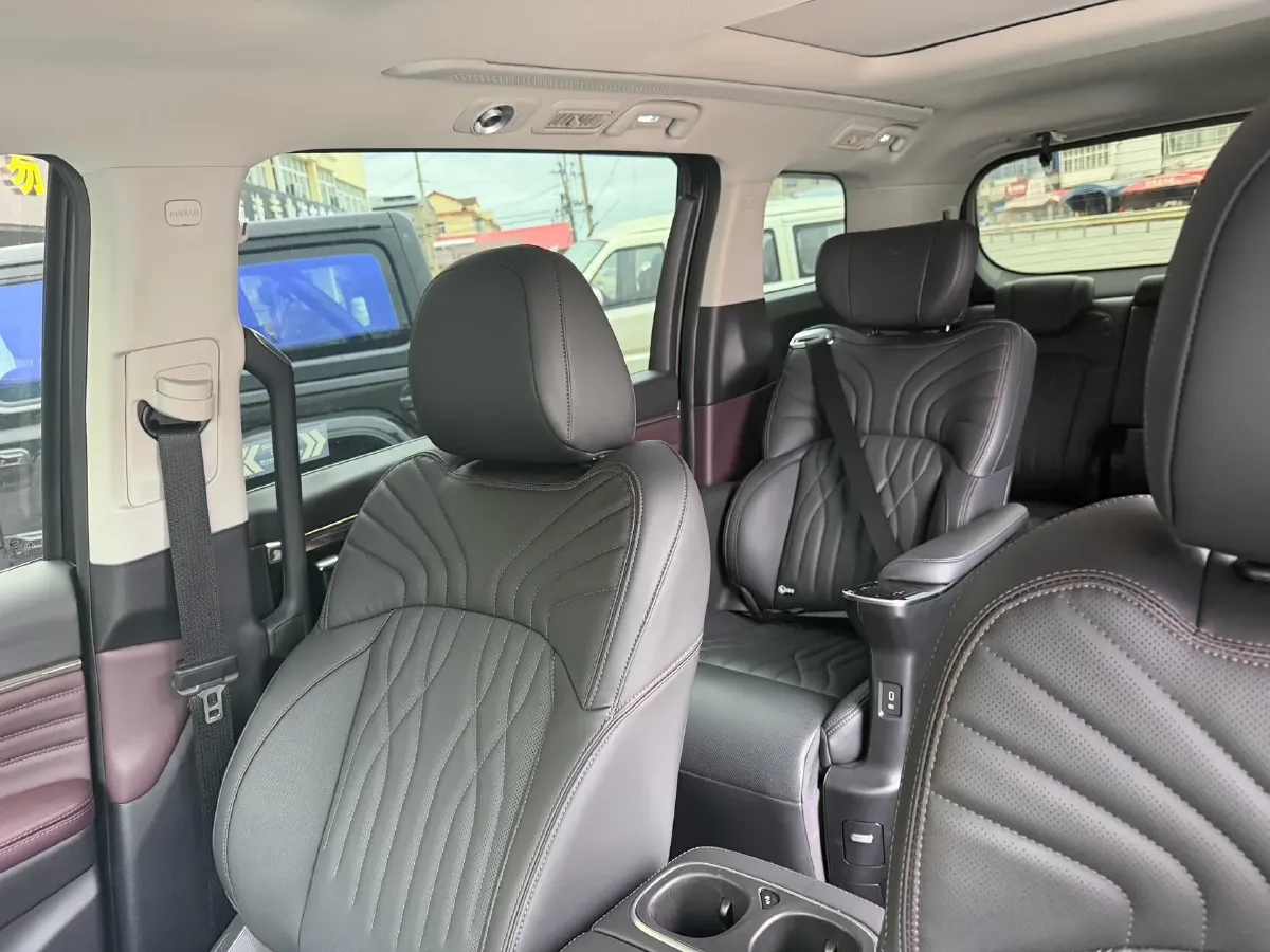 2023 GAC Trumpchi M8 2.0T 252HP L4 8AT,autocango,china used car exporter,china ev exporter,chinese used car exporter,chinese used ev exporter