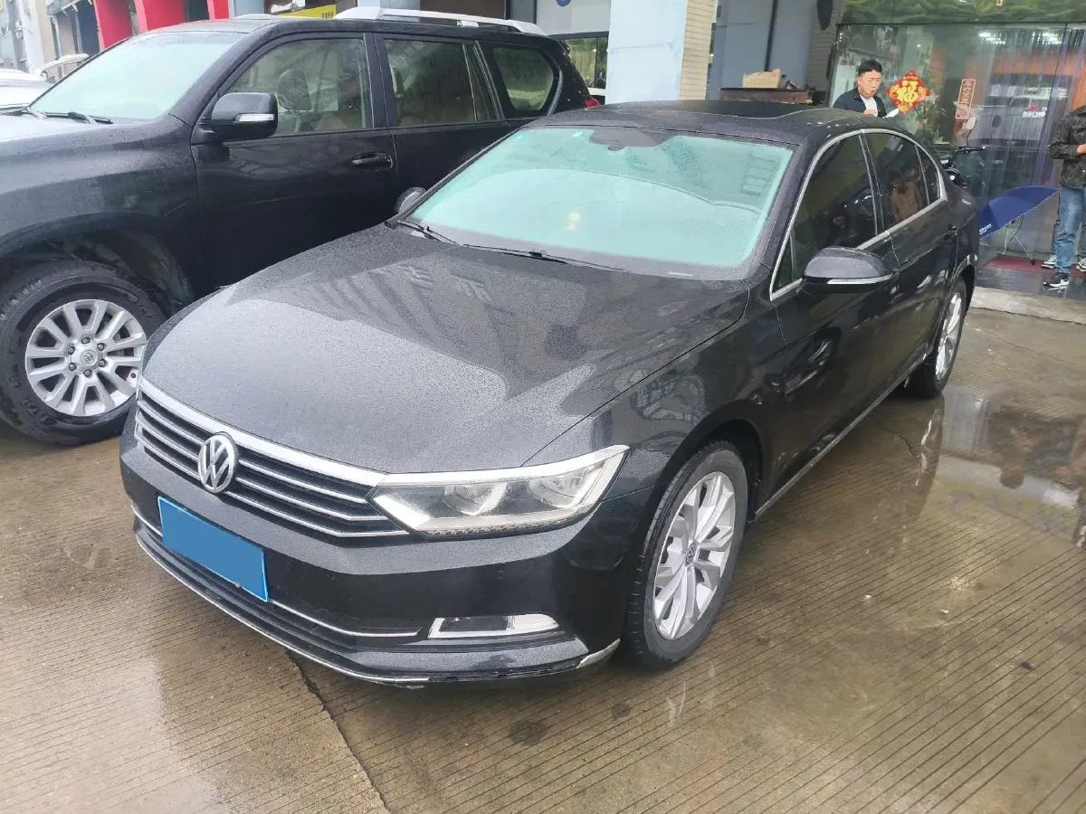 2019 Volkswagen Magotan 2.0T 186HP L4 7DCT,autocango,china used car exporter,china ev exporter,chinese used car exporter,chinese used ev exporter