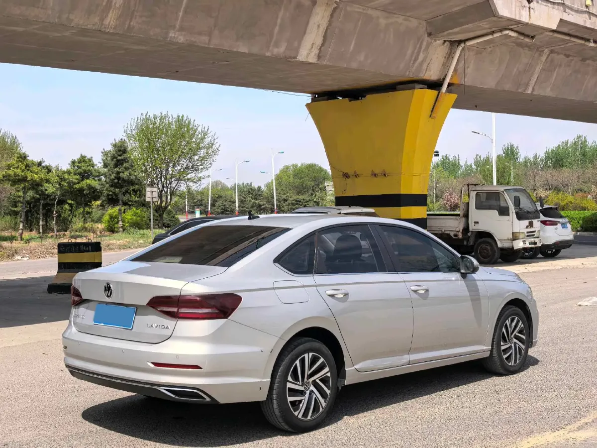 2021 Volkswagen Lavida 1.5L 113HP L4 6AT,autocango,china used car exporter,china ev exporter,chinese used car exporter,chinese used ev exporter