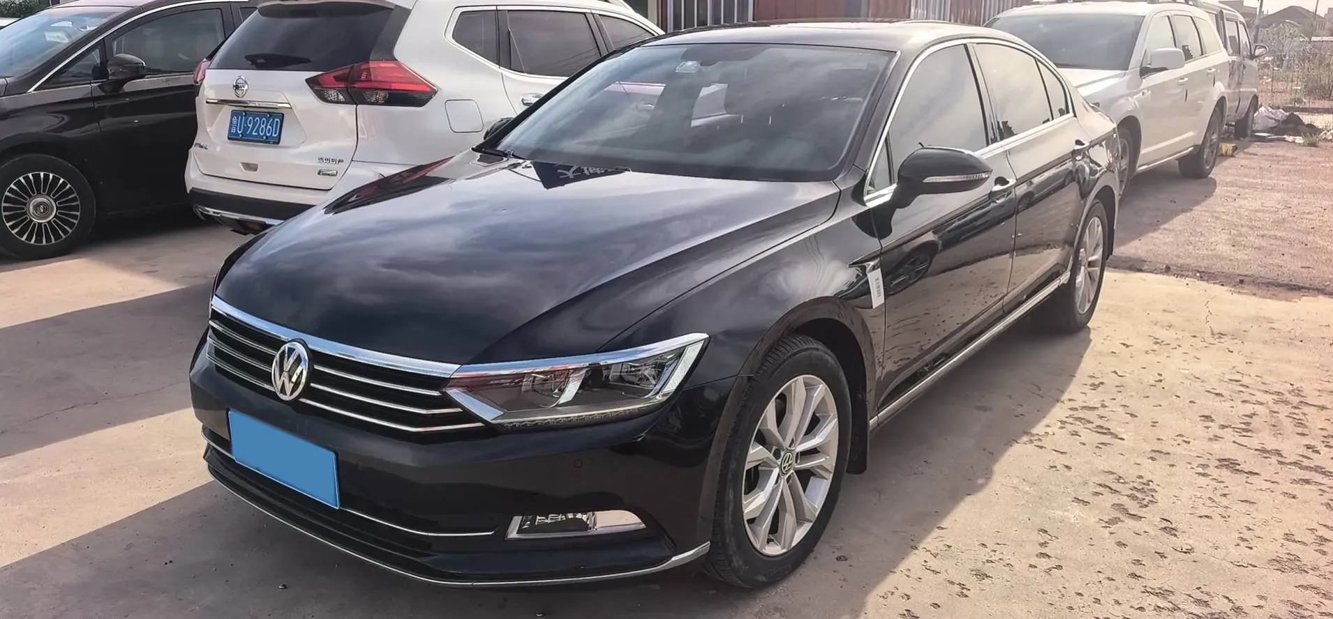 2018 Volkswagen Magotan 1.8T 180HP L4 7DCT,autocango,china used car exporter,china ev exporter,chinese used car exporter,chinese used ev exporter