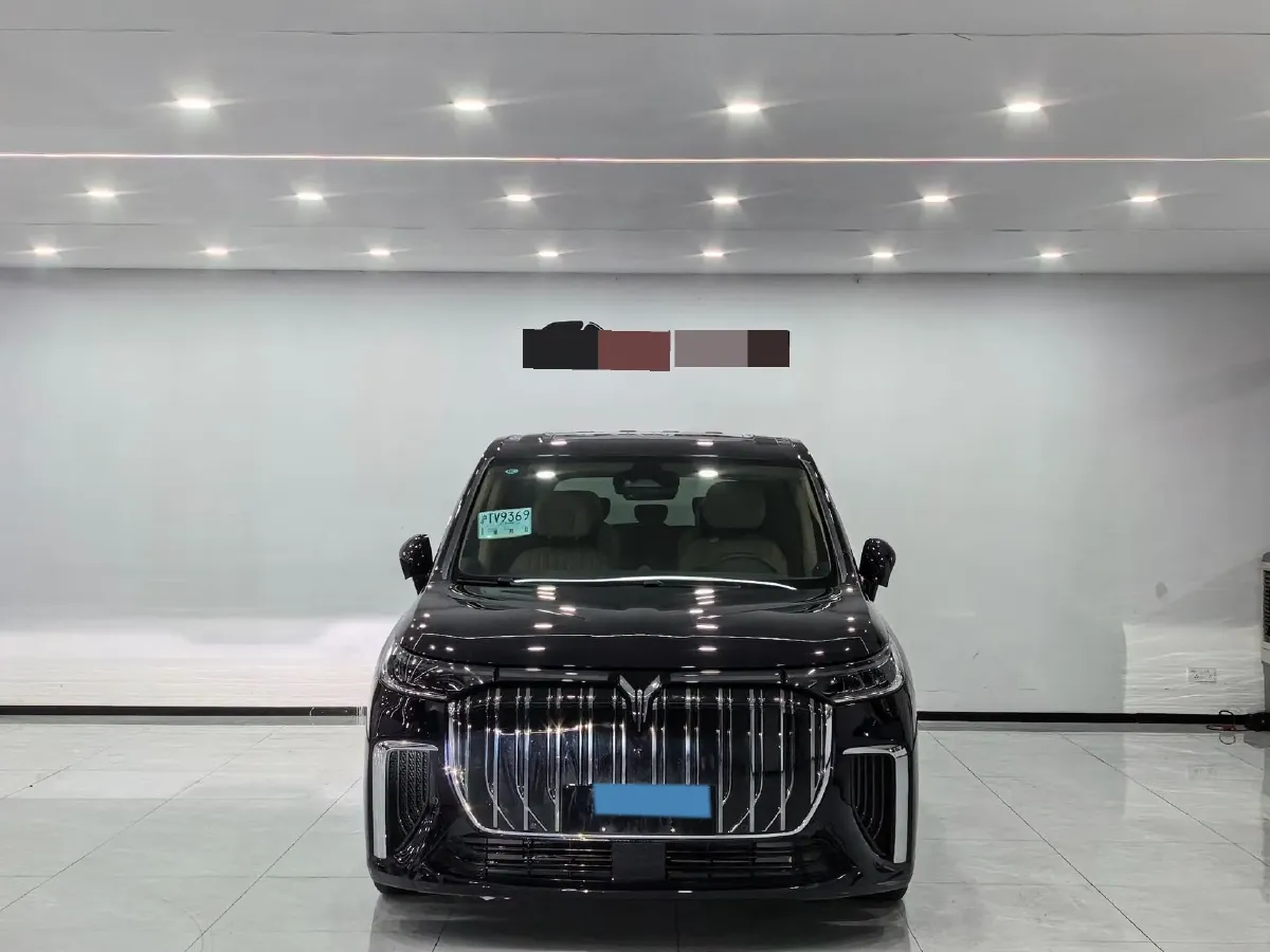 2022 Voyah Dream BEV 82KWH,autocango,china used car exporter,china ev exporter,chinese used car exporter,chinese used ev exporter