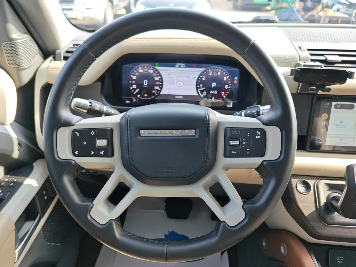 2021 Land Rover Defender 3.0T 400HP L6 8AT,autocango,china used car exporter,china ev exporter,chinese used car exporter,chinese used ev exporter