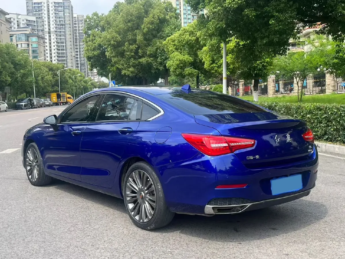 2020 HongQi H5 1.5T 169HP L4 7DCT,autocango,china used car exporter,china ev exporter,chinese used car exporter,chinese used ev exporter