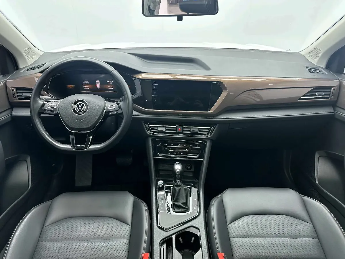 2022 Volkswagen Tharu 1.4T 150HP L4 7DCT,autocango,china used car exporter,china ev exporter,chinese used car exporter,chinese used ev exporter