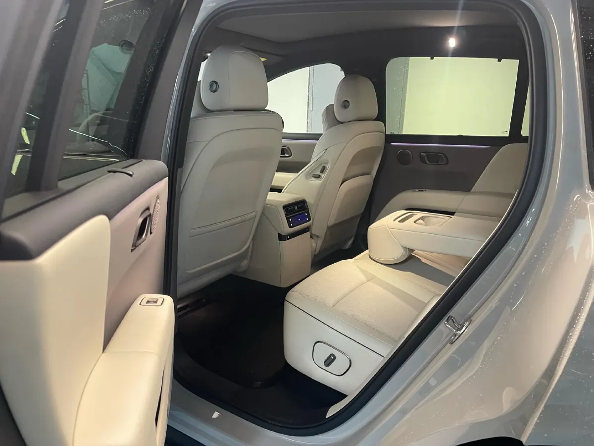 2025 Li i6 BEV,autocango,china used car exporter,china ev exporter,chinese used car exporter,chinese used ev exporter