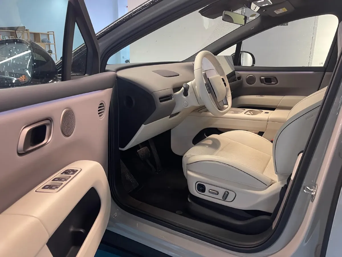 2025 Li i6 BEV,autocango,china used car exporter,china ev exporter,chinese used car exporter,chinese used ev exporter