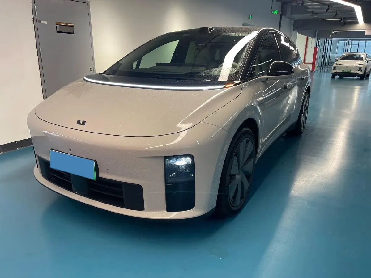 2025 Li i6 BEV,autocango,china used car exporter,china ev exporter,chinese used car exporter,chinese used ev exporter