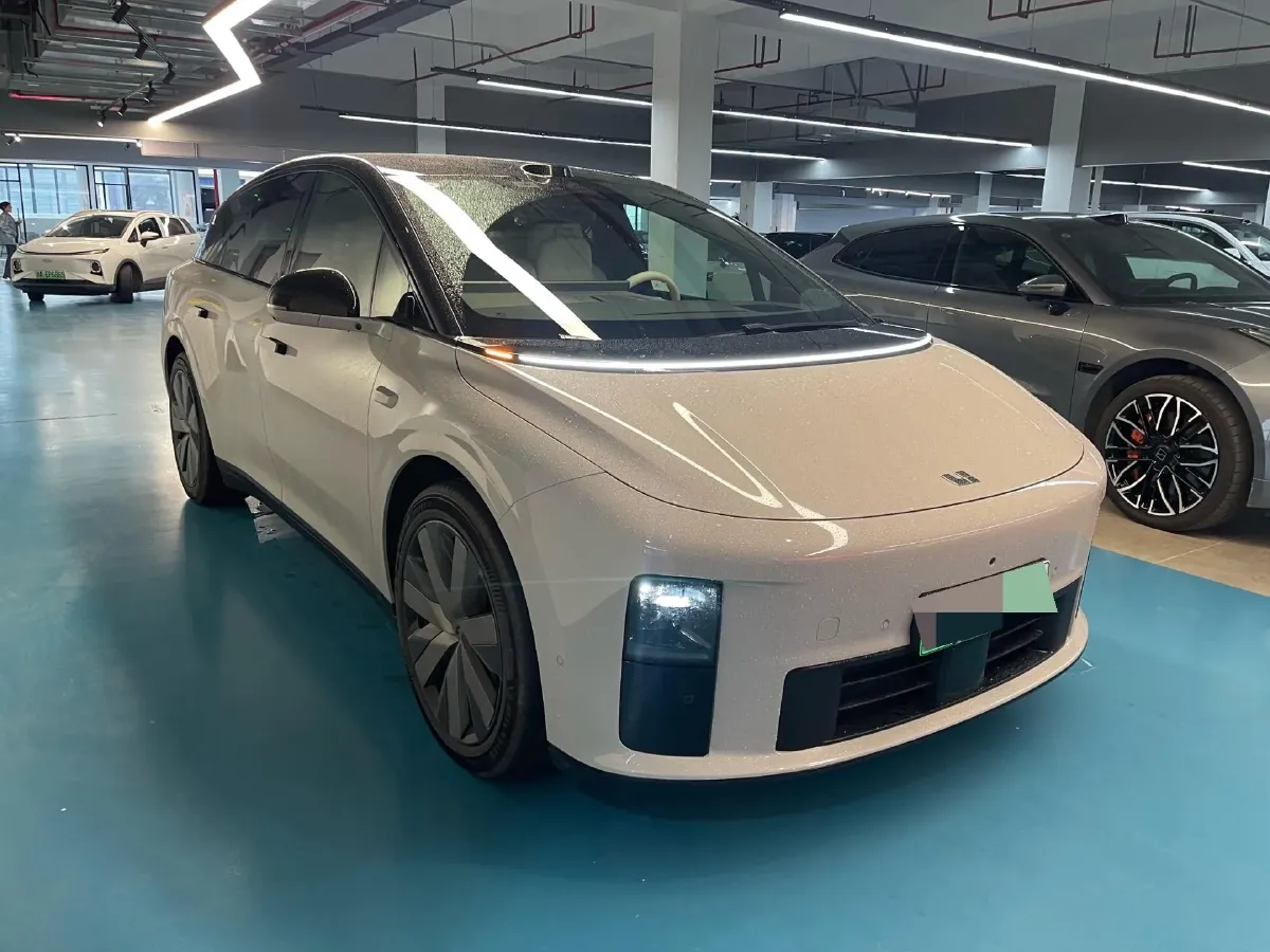 2025 Li i6 BEV,autocango,china used car exporter,china ev exporter,chinese used car exporter,chinese used ev exporter