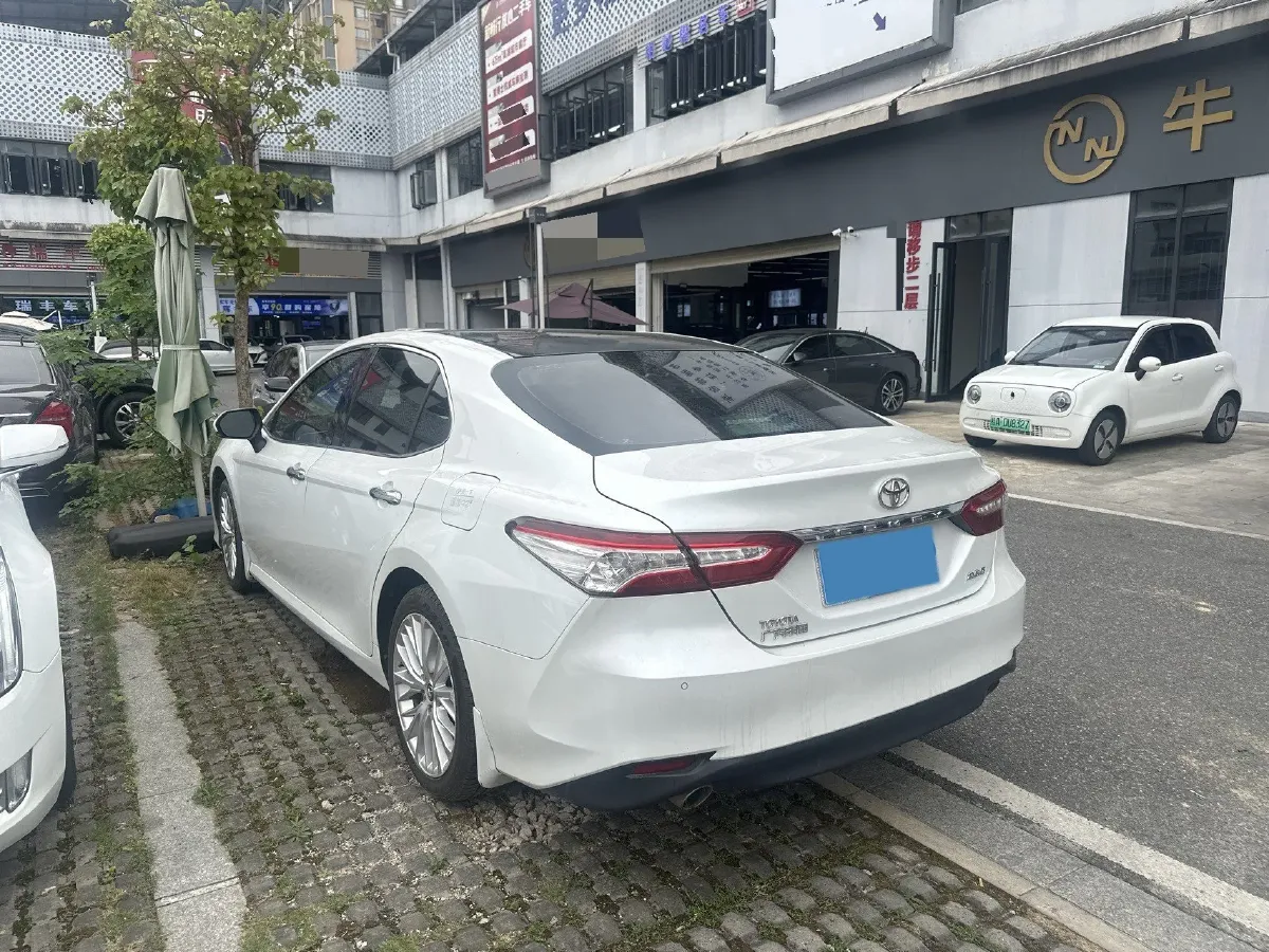 2019 Toyota Camry 2.5L 209HP L4 8AT,autocango,china used car exporter,china ev exporter,chinese used car exporter,chinese used ev exporter