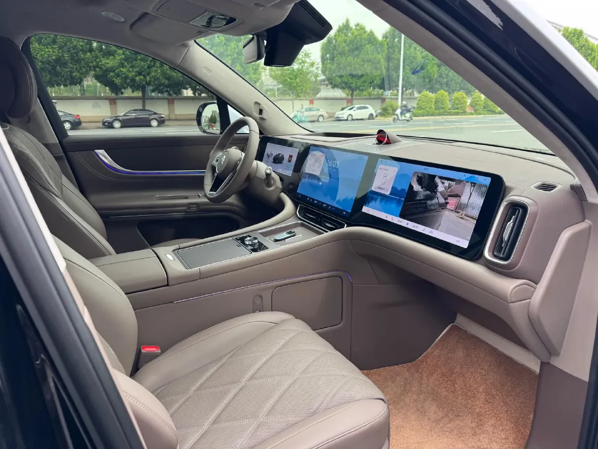 2025 AITO AITO M9 REEV 160HP REEV 52KWH,autocango,china used car exporter,china ev exporter,chinese used car exporter,chinese used ev exporter