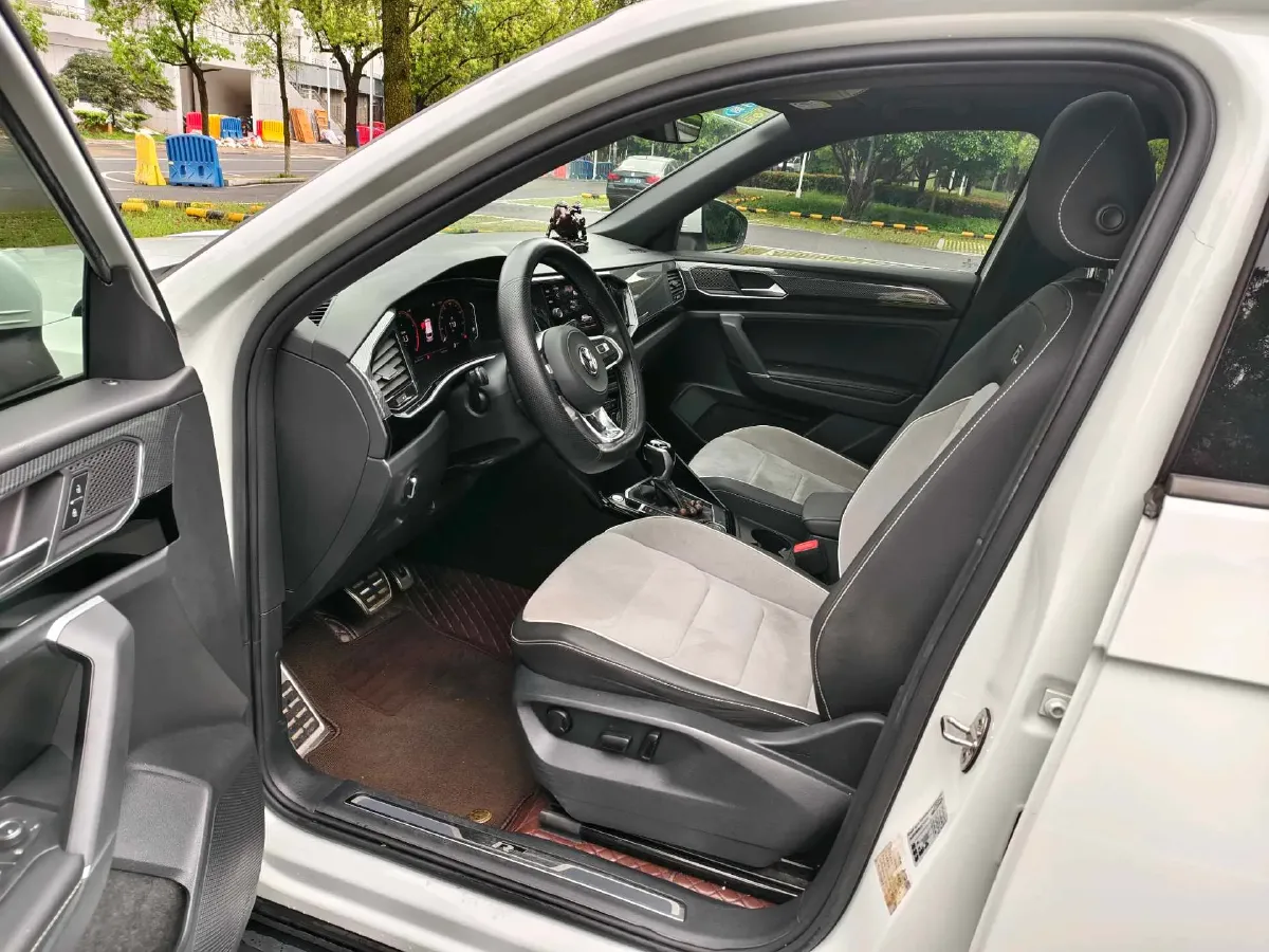 2019 Mercedes-Benz GLA Class 1.6T 156HP L4 7DCT,autocango,china used car exporter,china ev exporter,chinese used car exporter,chinese used ev exporter