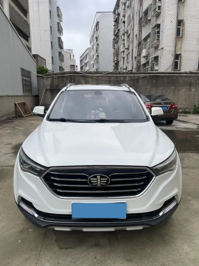 2019 Bestune X40 1.6L 114HP L4 6AT,autocango,china used car exporter,china ev exporter,chinese used car exporter,chinese used ev exporter